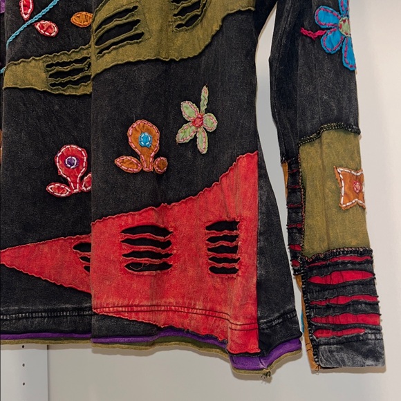 Multicolor Embroidered Long Sleeve Top - Picture 5 of 9